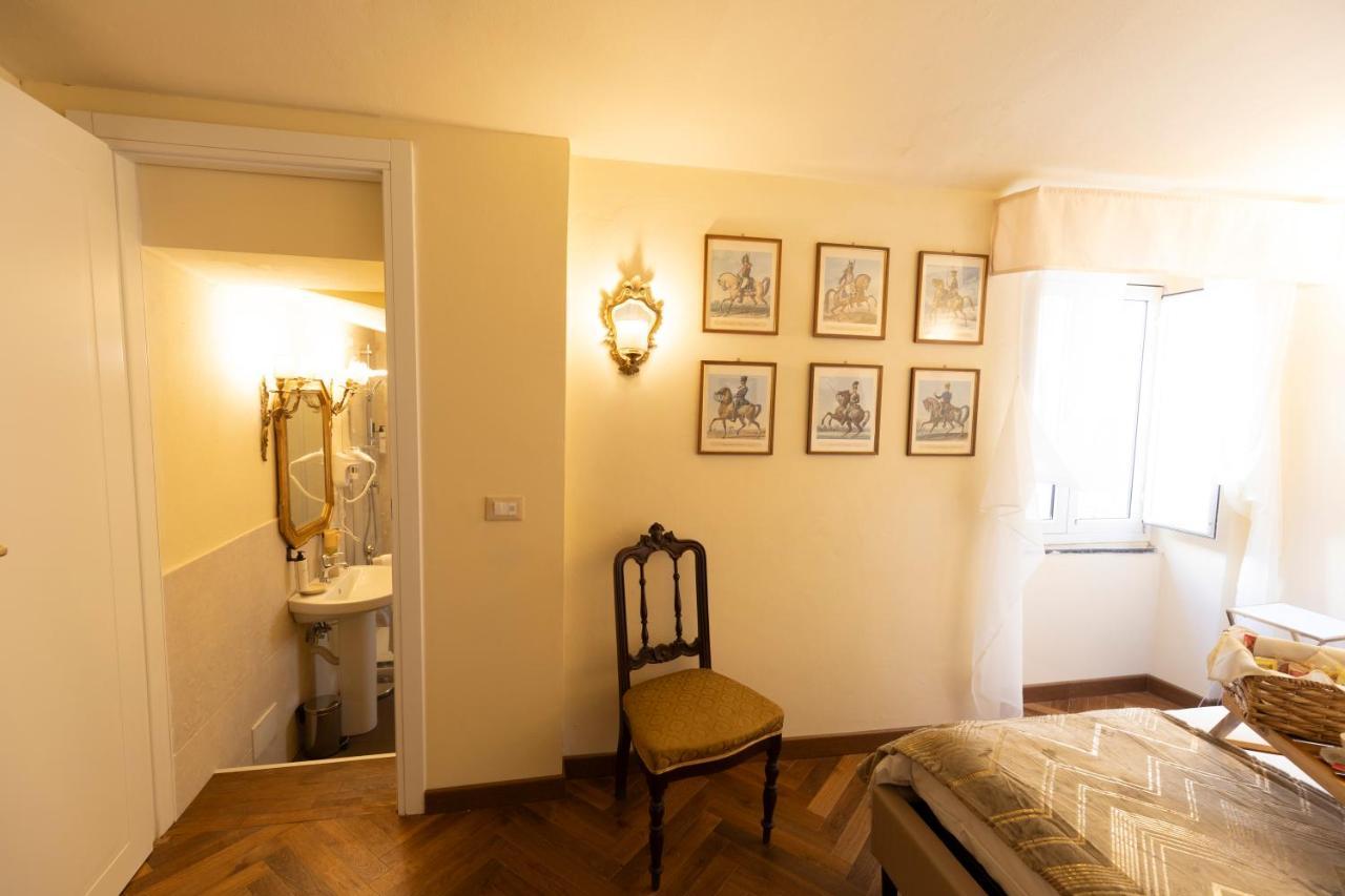 Palazzo Lari Sarzana Hotel Екстериор снимка