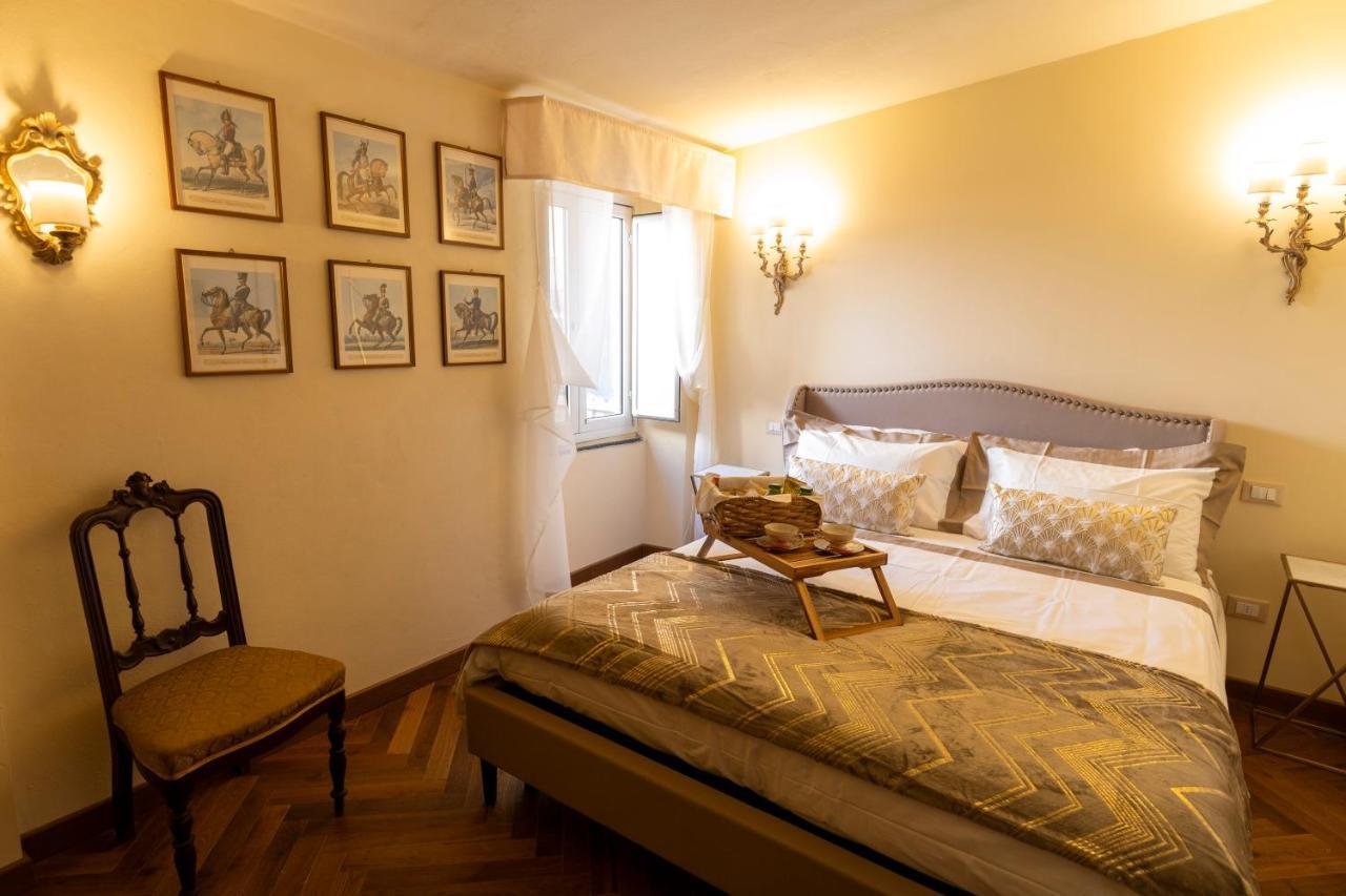 Palazzo Lari Sarzana Hotel Екстериор снимка